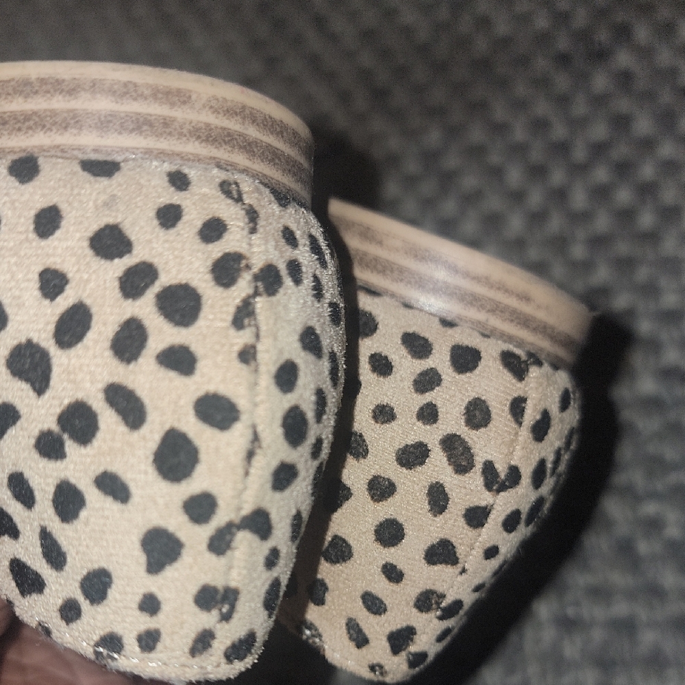 Cream and Black Polka Dot Flats - Picture 5 of 6